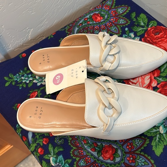 a new day Cream Flats NWT Size 6.5 - Picture 2 of 4